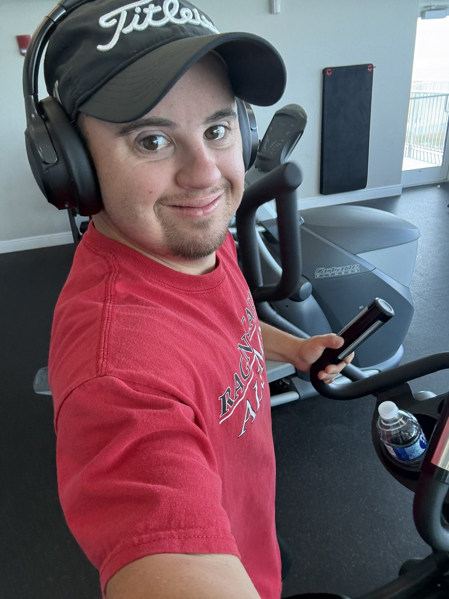CSandoz81361's tweet photo. @RaginCajunsFB @michaeldes1 that’s right Cajuns I’m coming I’m training myself to be the next ragin Cajun football player https://t.co/qgcUPkq9MI