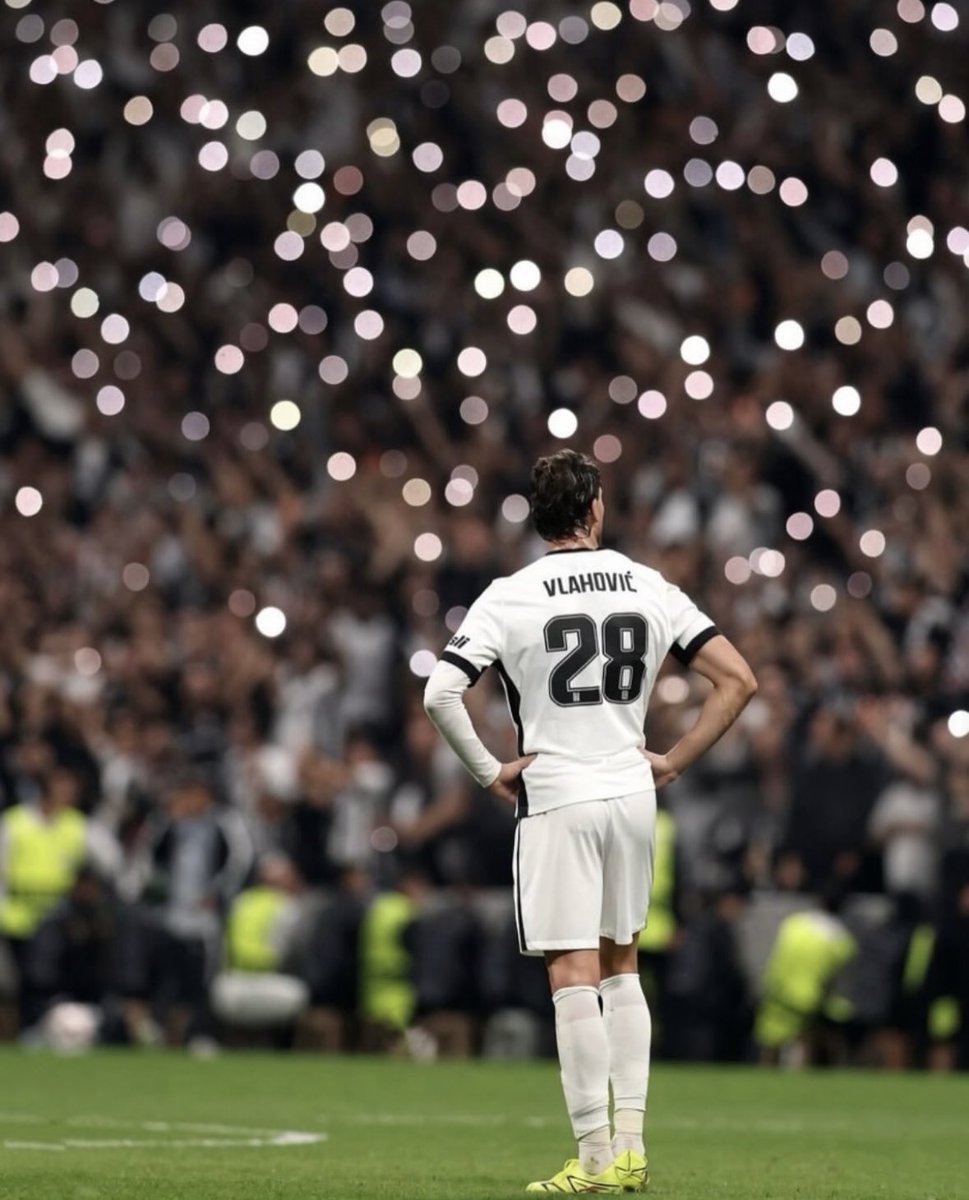 levozek's tweet photo. @UltrasTurkish Yanlış yazmışsın!

BİZ TEK; SİZ MHK, TFF,  SİYASAL gs tayfası, İÇERİ GİREN YÖNETİCİLERİNİZ VE  her türlü haksızlığı mübah gören taraftarınız! 

BÜTÜN ÜLKE SİZİN KİM OLDUĞUNU BİLİYOR, BOŞ KONUŞMAYIN! https://t.co/6d5ZzBr7dt