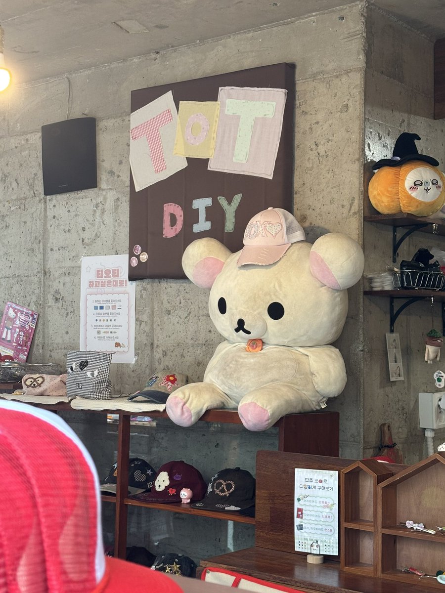 phenuale's tweet photo. 부리부리돼병이 개탐남… https://t.co/bneSbm02wR