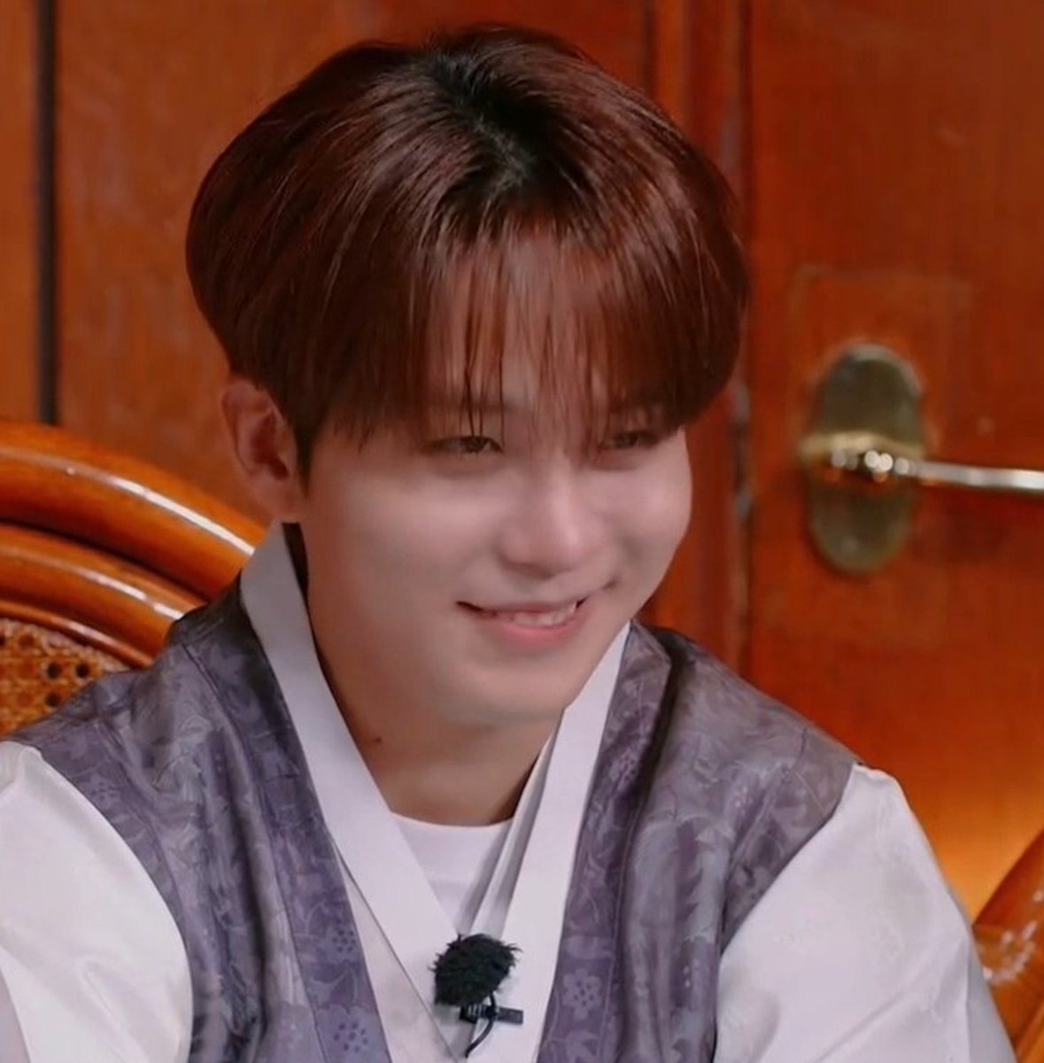 jhs_rev's tweet photo. jongho always looks like he's plotting something mischievous 😭 https://t.co/x6q1RXvXho