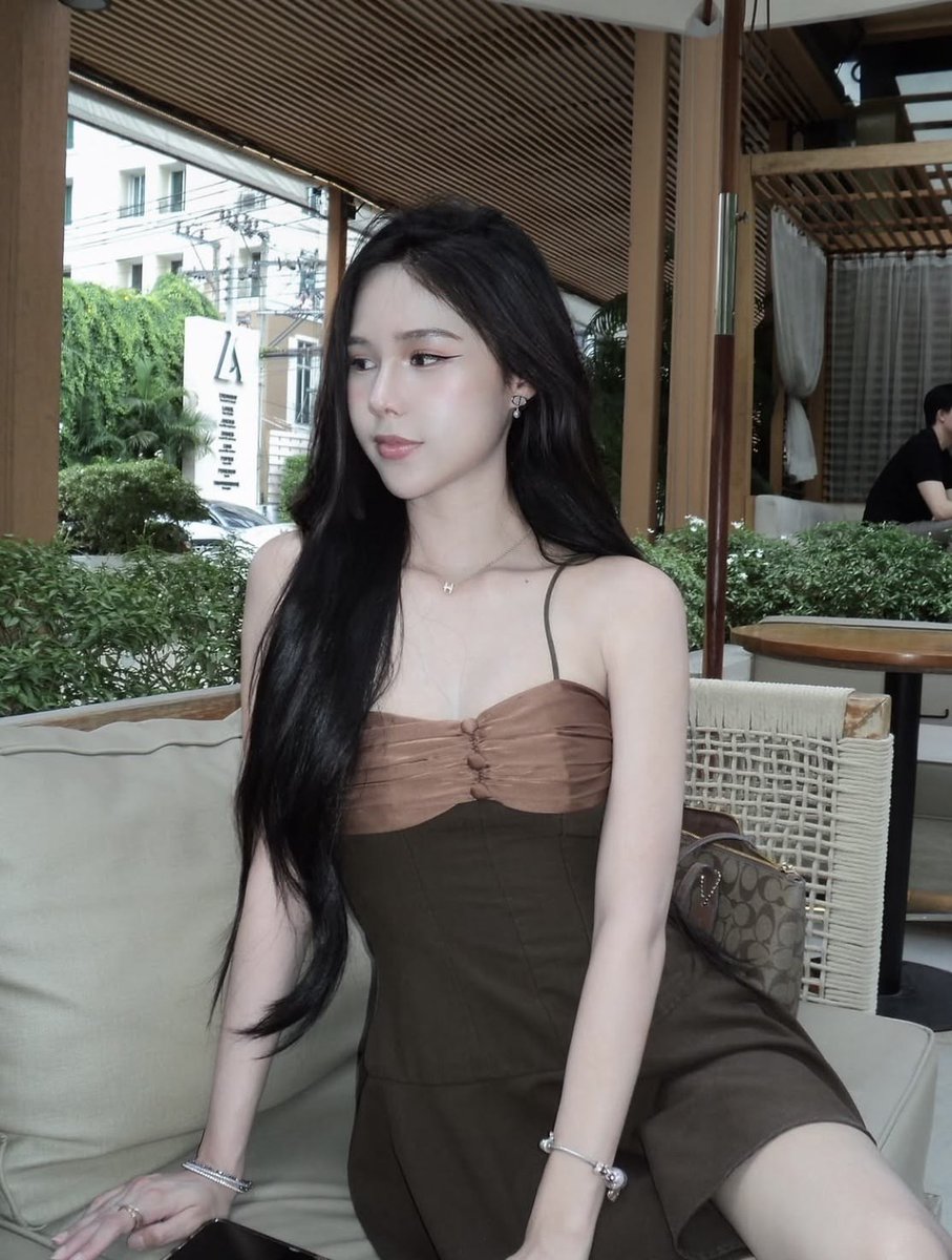 EstelleTemores's tweet photo. 🏫📐 มาลองโจทย์เรขาคณิิอตกัน!
โจทย์: วงกลมมีรัศมี 7 ซม. ถ้าใช้ π = 22/7 จะมีพื้นที่เท่าไหร่?
พื้นที่ = πr² → 22/7 × 7 × 7 = 154
เฉลย: 154 ตารางเซนติเมตร 💫✅

🆔ไอดีไลน์:   2368qr

#รับงานปทุมธานี #ปทุมธานี https://t.co/lGCs4ar8rM