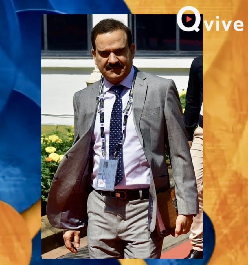 Bala17332881's tweet photo. So the dacoit Param Bir Singh is apparently blackmailing the POLITICIANS and the FUCKED UP BOLLYWOOD gang with the copy of the video (both murders) he has saved. 

The entire ecosystem is now busy how to negotiate with the crook to save themselves. 

That explains the stark silence from CBI. 

Get the picture folks?