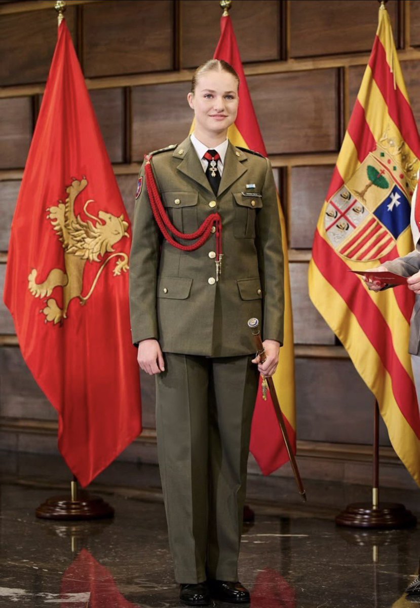 princessloner89's tweet photo. Do you support princess Leonor as a strong leader of Spain in the future ?
YES or NO https://t.co/F4CiVM4j4K