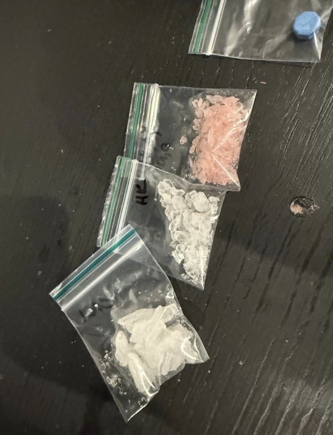 Rustoleumspray's tweet photo. How long does meth stay in your system if u only hit it twice

#drugtwt #methtwt  #drugs #shedtwt https://t.co/WULLGwuI8I