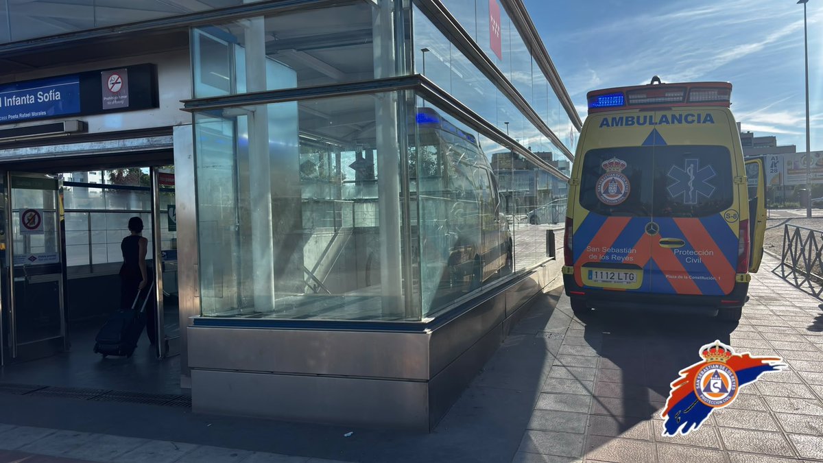 ProteSanse's tweet photo. 🚑 Acudimos a las escaleras mecánicas del Metro Infanta Sofía tras la caída de una persona.

🩺 Tras la valoración, realizamos su traslado al Hospital Infanta Sofía para valoración facultativa.

Seguimos operativos. 💪

📞 Ante cualquier emergencia, 112.
#ProteSanse https://t.co/kRnez4uIEk
