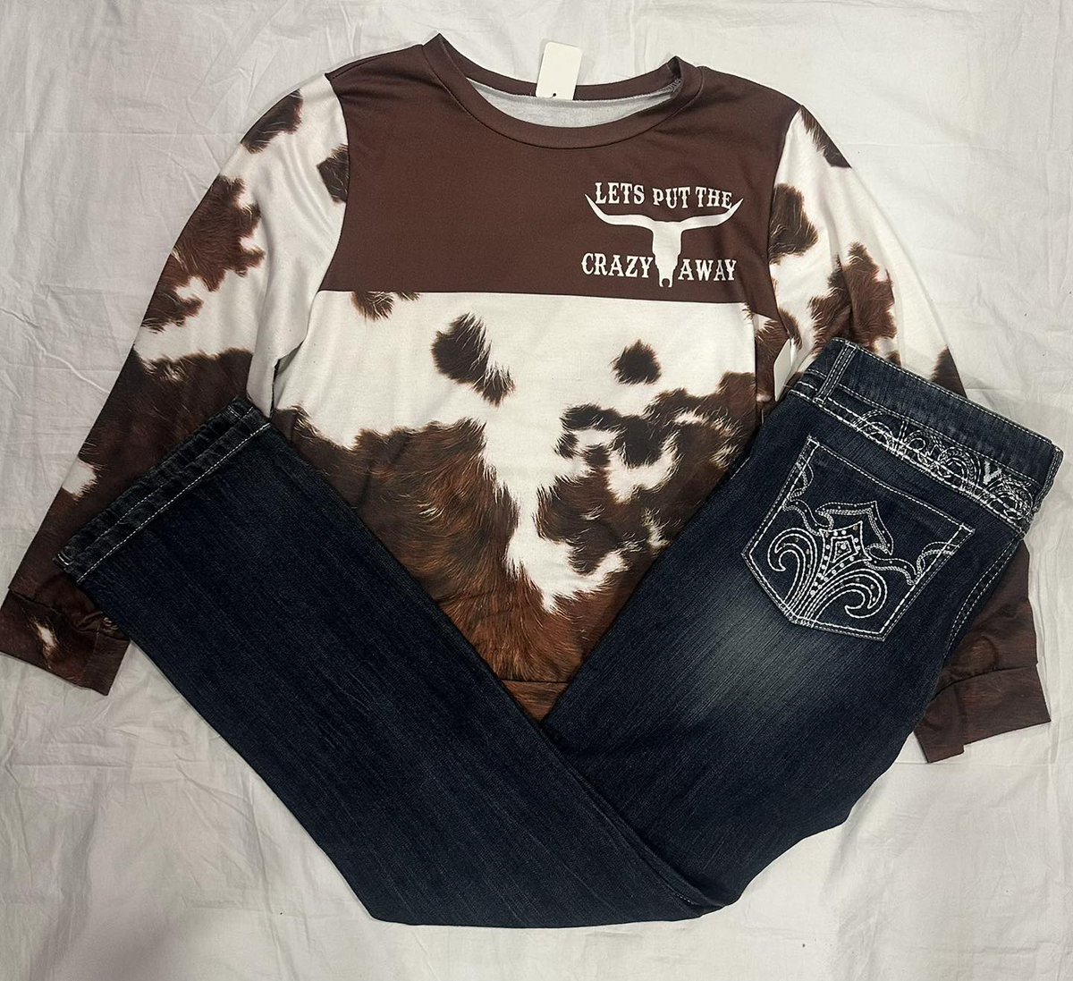 HiediWeismbb's tweet photo. Women’s shirt, size L: $5. 99
Women’s Rock 47 jeans, size 14: $14

Open until 5 PM. Like and share, then visit Sophia Grace Boutique &amp; Consignment Shop in Altamont. https://t.co/KpyWYo0DJd