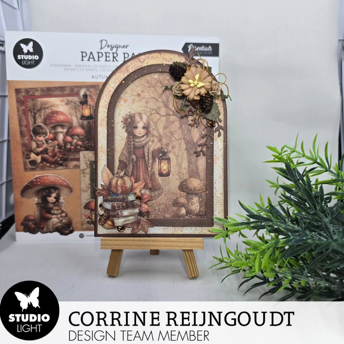 AldenKalua's tweet photo. Herfst! Weer een sfeervol herfstkaartje met de Autumn Dreams-collectie van StudioLight. De cardshape komt uit de Christmas Forest-collectie. @studiolight_nl https://t.co/K5Bw48rFfC