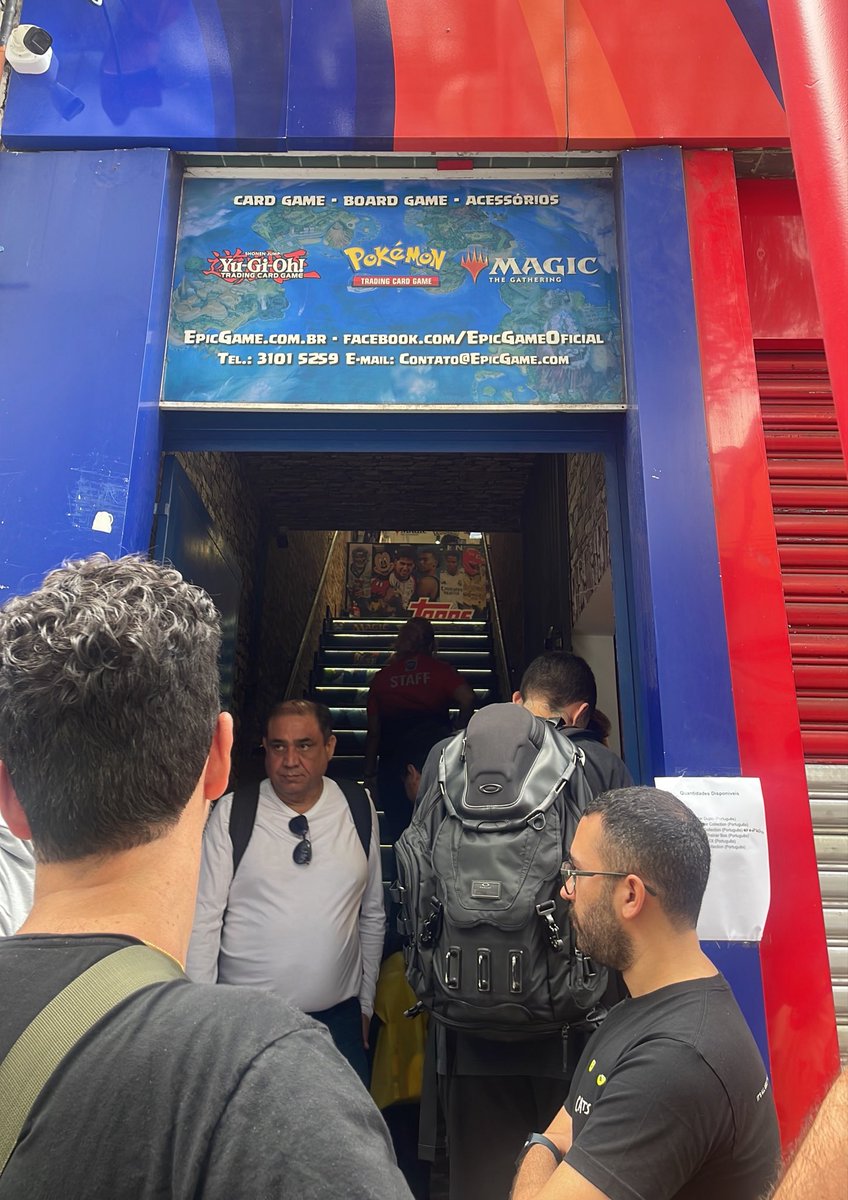 williansouusa's tweet photo. Fofoquinha TCG 

Acabou de rolar um privilégio na venda presencial de 30Th na Epic Games, para um player aposentado de lol que jogou na dor jogos.

A priori o mesmo estava no final da fila nem deu carteirada nem nada pra ter privilégios. (+) https://t.co/3ZmXz3ygGX