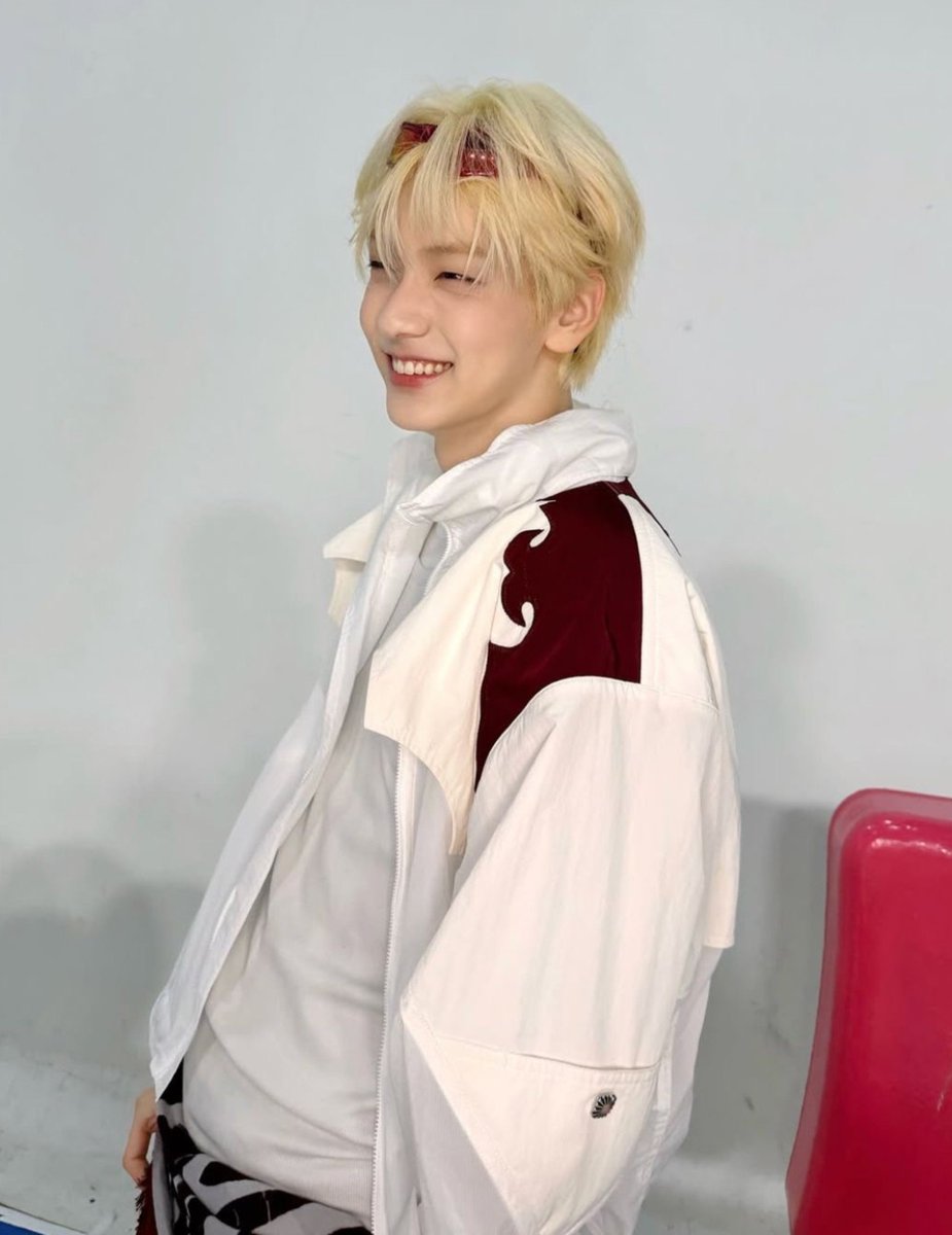 OUJ125913's tweet photo. 이 집 쌍둥이랑 지독하게 얽혓으면 좋겟다 https://t.co/RkLccKX9OX