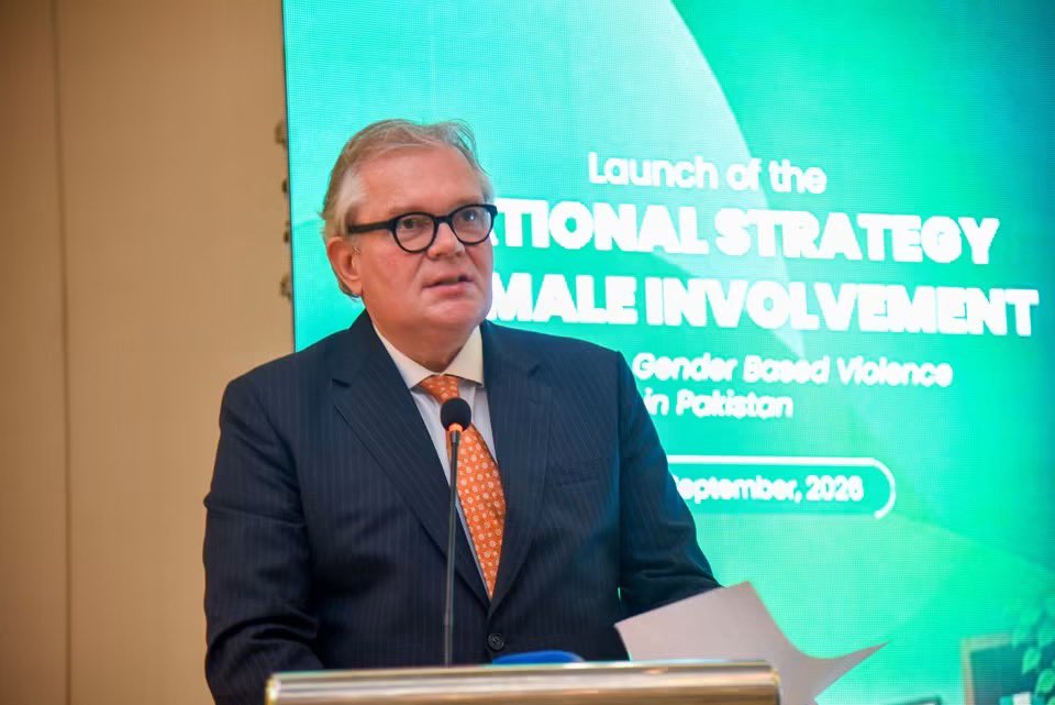 NLinPakistan's tweet photo. Ending gender-based violence requires all of us
At the launch of Pakistan’s National Strategy on Male Involvement to Address Gender-Based Violence, 🇳🇱 Ambassador Robert-Jan Siegert @RJSiegert stressed that men &amp; boys must be part of the solution as allies, advocates &amp; role models https://t.co/zMbXTwB9co