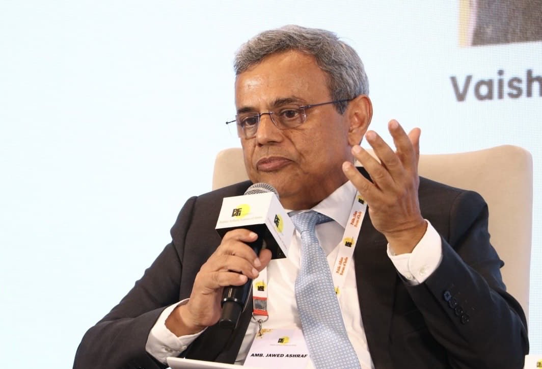 JawedAshraf5's tweet photo. Joined Amb Kristensen @DenmarkinIndia in a session moderated by Amb @Ajaybis on India-Europe relations at the 13th Annual Forum of @PAFIIndia.
The discussion highlighted the rich content & strong momentum in the partnership, including in defence & security, which is not often fully noticed. 
Geopolitics has added more urgency and priority on both sides.