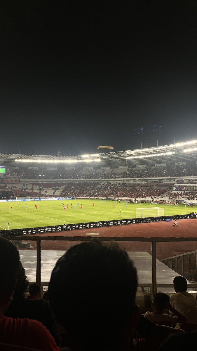 barcalr's tweet photo. happy sekali dapet tiket gratis :D https://t.co/8ZVpdTbYXL