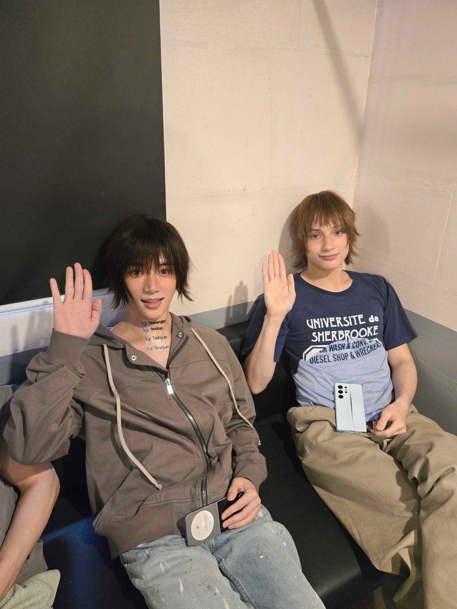 bmteeees2's tweet photo. この写真、実はボムギュさんもはーい♪ってしてるんです🙋‍♀️➰💘☆ https://t.co/BVTgYw9cxe
