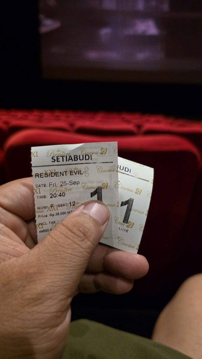 deraaaaaak's tweet photo. Resident Evil. Seru banget!, 8.7/10. https://t.co/U2jU5wtQI1