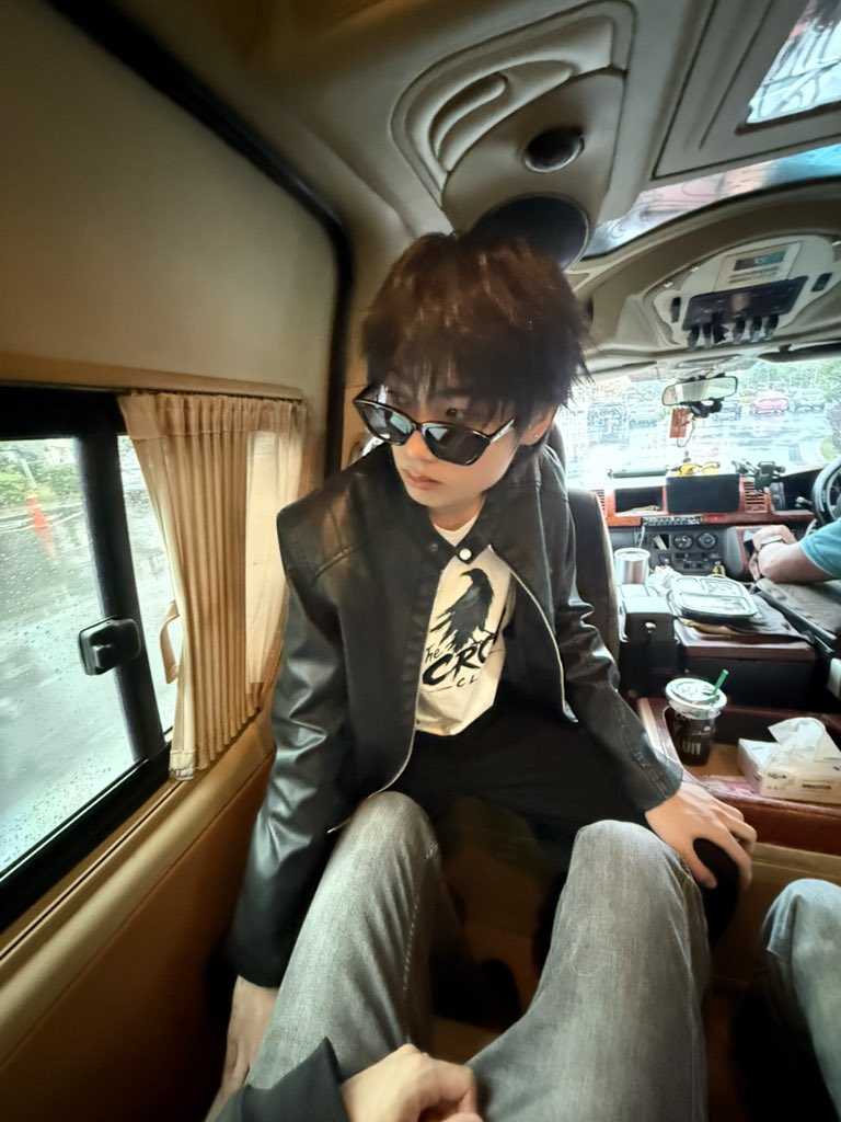 milk2may's tweet photo. โผล่มาโต้งๆ
THE CROW CLUB EP2
#อีกาสมาคมEP2 https://t.co/qzhq8GY25U