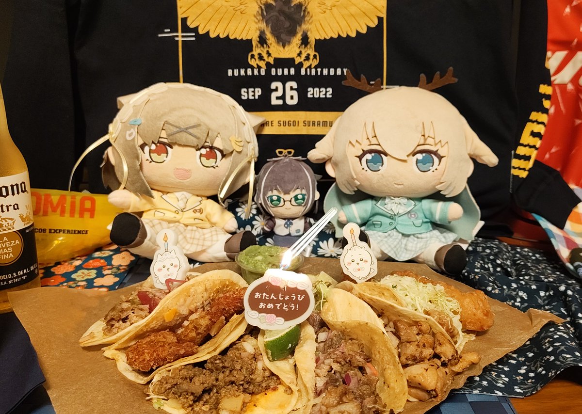 4nil_fav's tweet photo. アメリカではチェーン店発祥のTacoTuesdayなる食習慣があるらしいですが、るかこさんが喜びそうな名前のタコス屋さんを見つけたので本日は𝙏𝙖𝙘𝙤𝘽𝙞𝙧𝙩𝙝𝙙𝙖𝙮とさせて頂きます。
お誕生日おめでとうございます。
ライム入りのコロナビールみたいに爽やかな日々をお過ごしください。
#大浦るかこ https://t.co/62ghsSRymE