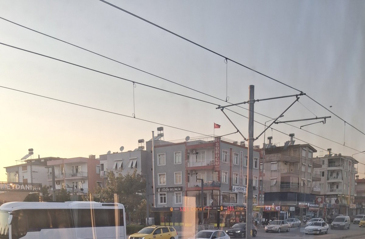 Janeyreee7's tweet photo. Arkadaşım kötü hissettiğini söylediği için 2 saattir yoldayım sağlam arkadaşlıklar kurmak deyince bizdir ✨❣️ https://t.co/Mny1z0dRVz