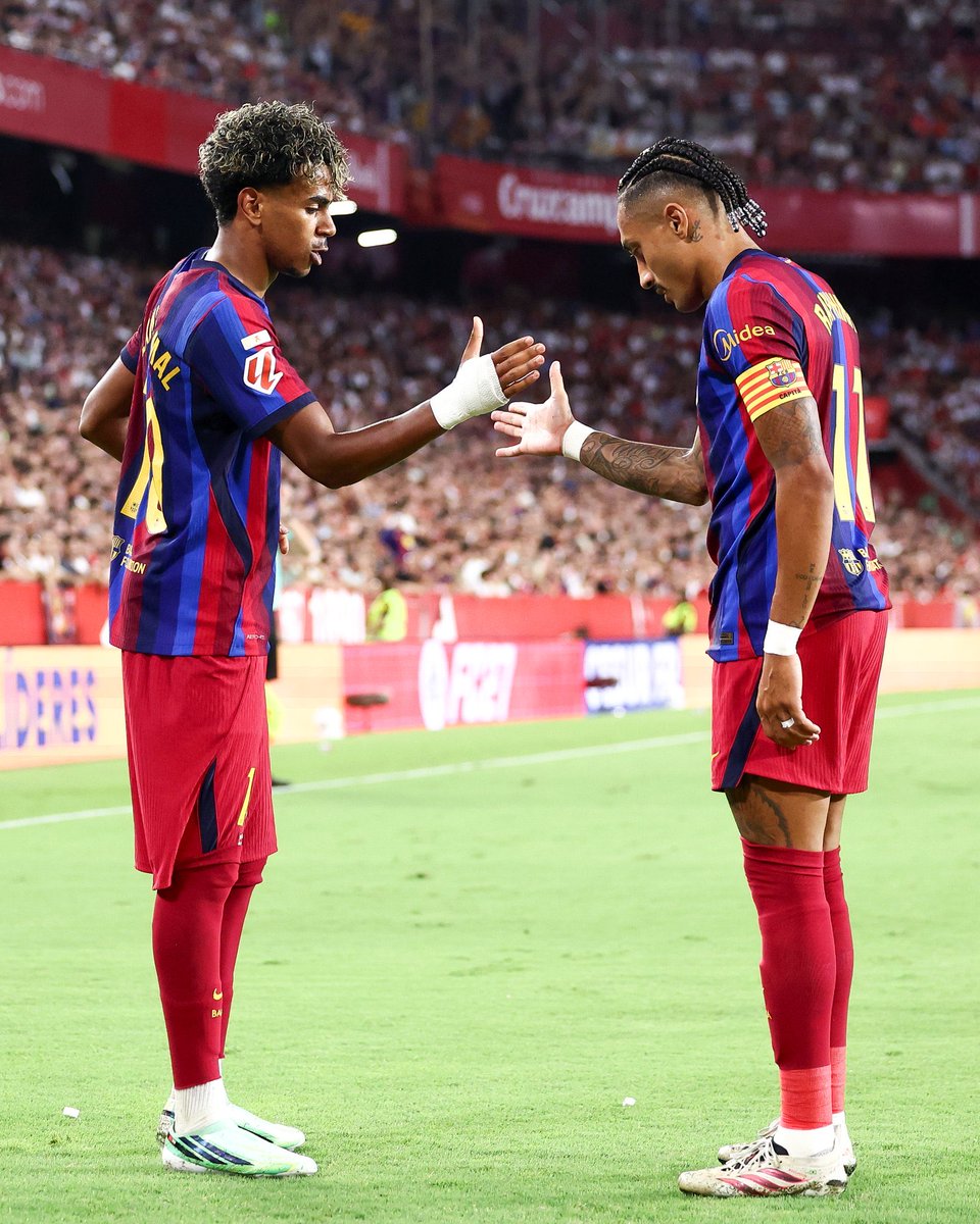 ManagingBarca's tweet photo. 🚨🚨| Barcelona have officially 𝐌𝐎𝐕𝐄𝐃 𝐀𝐇𝐄𝐀𝐃 of Real Madrid for most goals scored in LaLiga history. 🔵🔴

⚽️ Barcelona: 6,705 ⚽️ Real Madrid: 6,656

That’s a 49-goal advantage for Barça, after trailing by 8 goals as recently as 2019/20. 🤯

Since 2016/17, Barcelona have outscored Madrid by 106 league goals. 📈