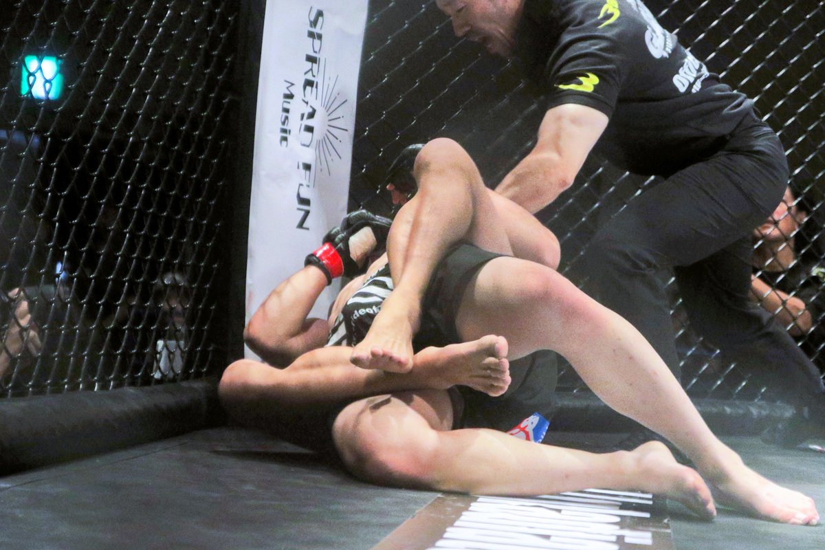 nekoyabunraku's tweet photo. #GLADIATOR036 #GLADIATOR #MMA2019 GLADIATORストロー級5分3R 次期タイトル決定戦
諸井友祐(パラエストラ和泉)
クォン・ミンス(TEAMMAD) https://t.co/z5a6Dsteq8