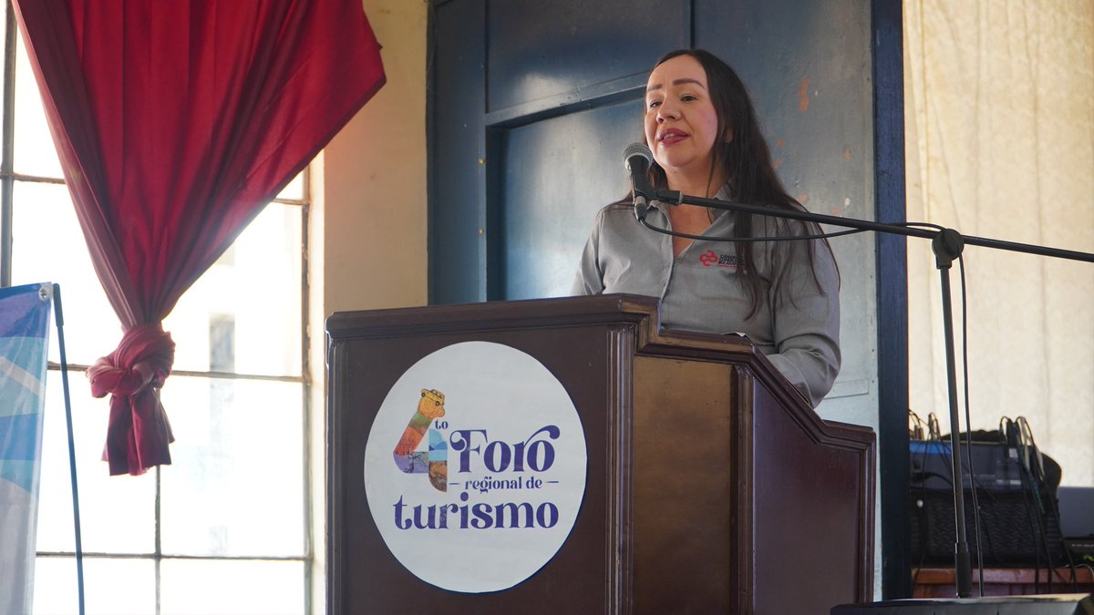 CCBucaramanga's tweet photo. #AEstaHora | Con el acto de instalación damos apertura oficial al 4to Foro Regional de Turismo en #Zapatoca. 🇨🇴 Anyella Patricia Fuentes, Directora de Regionalización de la @CCBucaramanga, participa junto a @FundaCULTA, @ISAGEN y @GobdeSantander, entre otros aliados, como organizadores de este espacio para "La ruta del turismo en la Región Topocoro". 🧭
