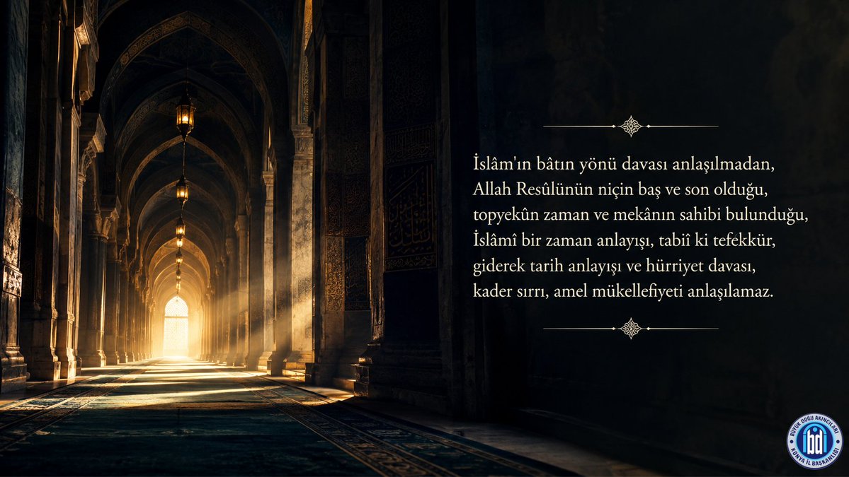bdakonya's tweet photo. — “Efendim, İslâm'ın bâtın yönü davası anlaşılmadan, Allah Resûlünün niçin baş ve son olduğu, topyekün zaman ve mekânın sahibi bulunduğu, İslâmî bir zaman anlayışı, tabiî ki tefekkür, giderek tarih anlayışı ve hürriyet davası, kader sırrı, amel mükellefiyeti anlaşılamaz değil mi?”

— “Fevkalâde!.. Sohbet, terkibî hükümlere aşina insanlar arasında olur; yoksa her sözünü izaha kalkarsan, ortada ne mevzu kalır ne bir şey... Bu ölçü içinde, İslâm'ın derinlik buudunu reddeden ahmakların hâlini söyleyeyim sana: Bir nevi, İslâm'ı reddeden İslâmcılar!.. Ruhsuz ruhçular!.. Ve, maddeciliğini ruhî çaba hakikatine borçlu mankafa maddecilerin, hiç olmazsa nisbî tutarlılıklarına karşılık, bunlarda hiçbir şey yok!.. “Bedahet” davasından anlamadan, “şekil” ve “ruh”, “kaal” ve “hâl”, “muhteva” ve “form” ilgisini tınmadan, “ilhâm” sırrını reddetmenin “vahy”i de red neticesine çıkacağını görmeden; ve “hâl” keyfiyeti olmazsa, Allah Resûlüyle herhangi bir adam arasında hiçbir fark kalmayacağını anlamadan, İslâm'ın derinlik buuduna karşı çıkan ahmaklar!..
Senin namazınla O'nun namazı arasındaki fark nedir? Şekilde mi? Allah'ın ahlâkıyla ahlâklanmak, nedir? İSLÂM KALBİN YOLUDUR, ölçüsü ne? Hâlleri, “hâl”i reddetmek olan budalalar...”

~Salih Mirzabeyoğlu, Necip Fazıl'la Başbaşa syf 289
