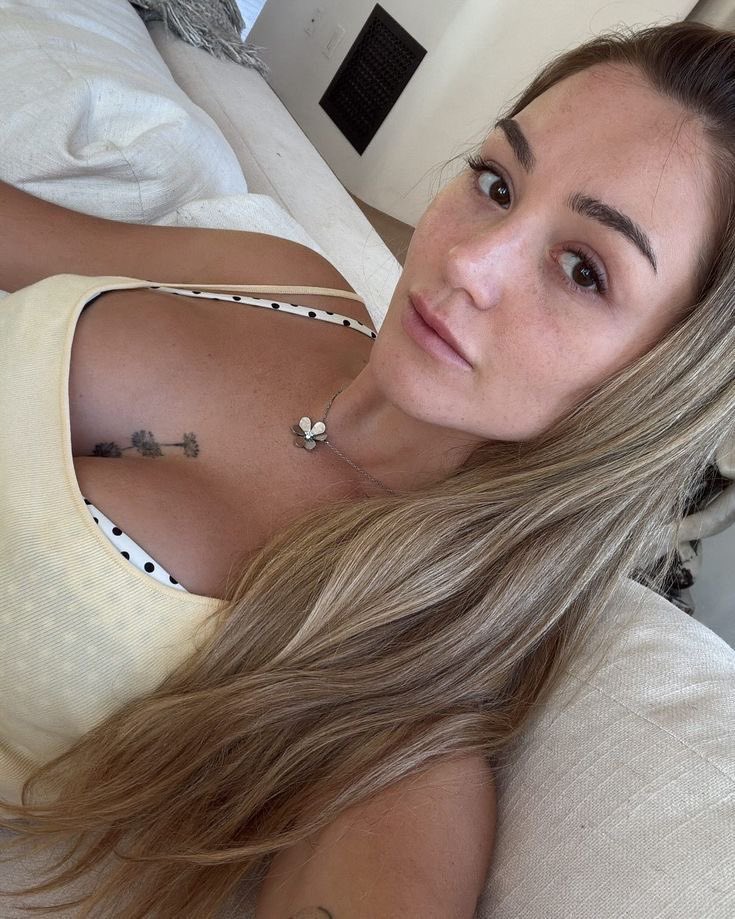itsheidigreys's tweet photo. Felt cute ☀️ https://t.co/2xO6eCJpuQ
