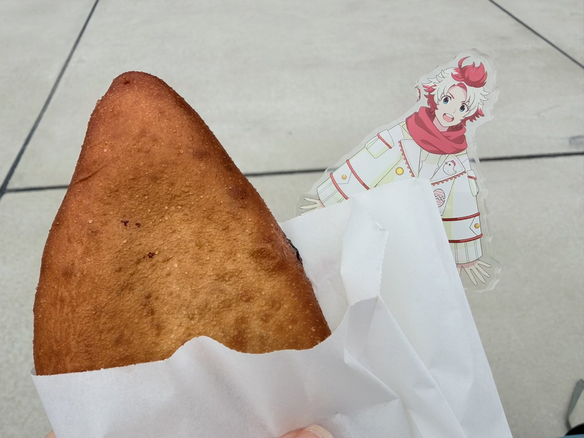 xhe2h2's tweet photo. @Retrimadol 😋🍴 https://t.co/WxfiLAPXdZ