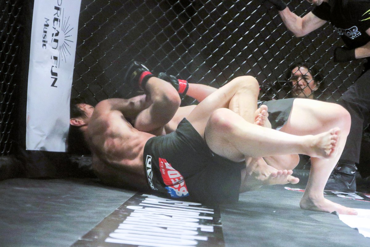 nekoyabunraku's tweet photo. #GLADIATOR036 #GLADIATOR #MMA2019 GLADIATORストロー級5分3R 次期タイトル決定戦
諸井友祐(パラエストラ和泉)
クォン・ミンス(TEAMMAD) https://t.co/z5a6Dsteq8