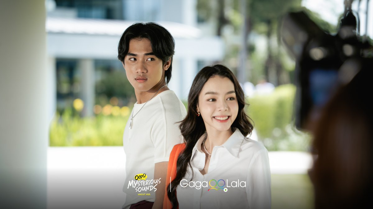 gagaoolala's tweet photo. 📢 𝑷𝑹𝑬𝑴𝑰𝑬𝑹𝑬
🌈 Title: #OopsMysteriousSoundsEP2 uncut ver.

You know what they say about enemies turned to fake lovers...

Watch here▶️ https://t.co/vUQO0DAVWH  

🌎 Available in: Americas, Europe, Oceania, 🇮🇳🇦🇺

#สืบเสียงปริศนา #NamnaPK @pk_pata @thanthaibpk https://t.co/rUSWbyxm1y