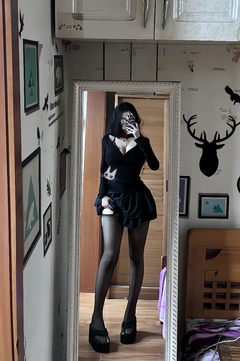 EsraCan41's tweet photo. 我很好奇 睡奸真的不会醒吗…没喂药的情况下  #母狗 #女大 #反差 https://t.co/e6YCgbmcmd