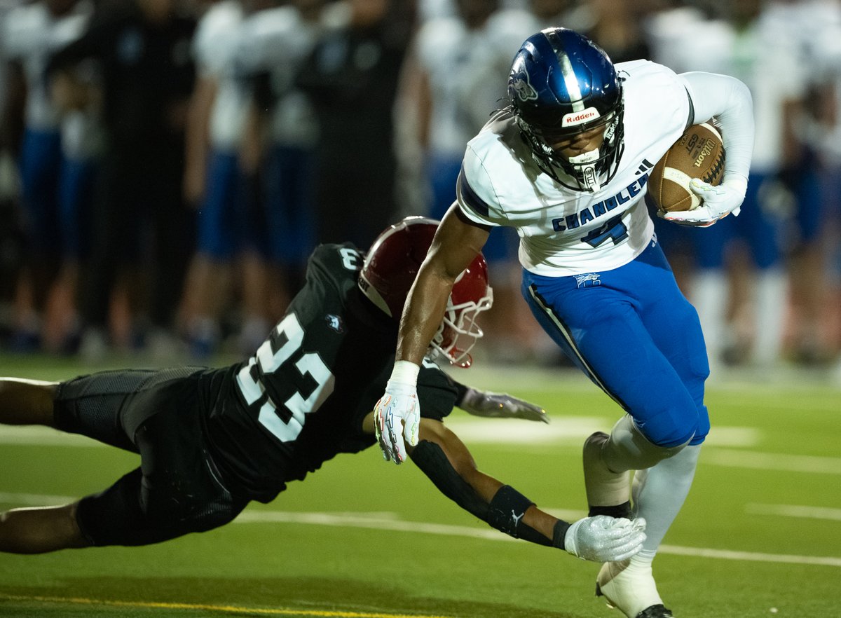 yesanothertweet's tweet photo. A few more frames from last night's game between @chandler_wolves visiting @FootballBrophy. The Broncos held their own for three quarters but the Wolves then took control for the victory. #azpreps #azprepfootball #highschoolfootball
@JUSTCHILLY @gridironarizona https://t.co/6pXyzpigOY