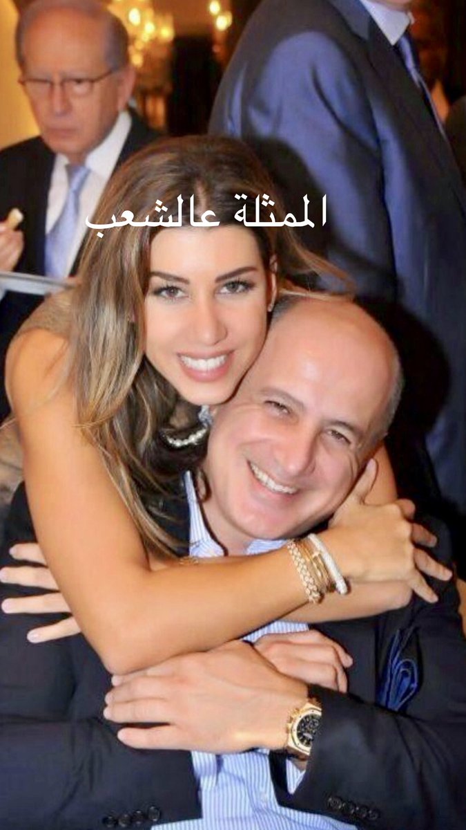 MmeSaade50's tweet photo. لاغية هالمحطة المنحطّة حتى ما يتأثروا اولادي بقلة الأخلاق، لم اتفاجأ بالفيديوهات المعروضة عالX، اذا مدير المحطة هو الابن الضال فما العتب عالاعلاميين، ويلي حصل مبارح بذكرنا بافلام المافيا يلي بآخر الفيلم بيقتلوا بعض، صحتين عكل مشاهدي ومنتخبي هيك حثالة #صار_الوقت_لاقفال_MTV https://t.co/0y1G44GLnT