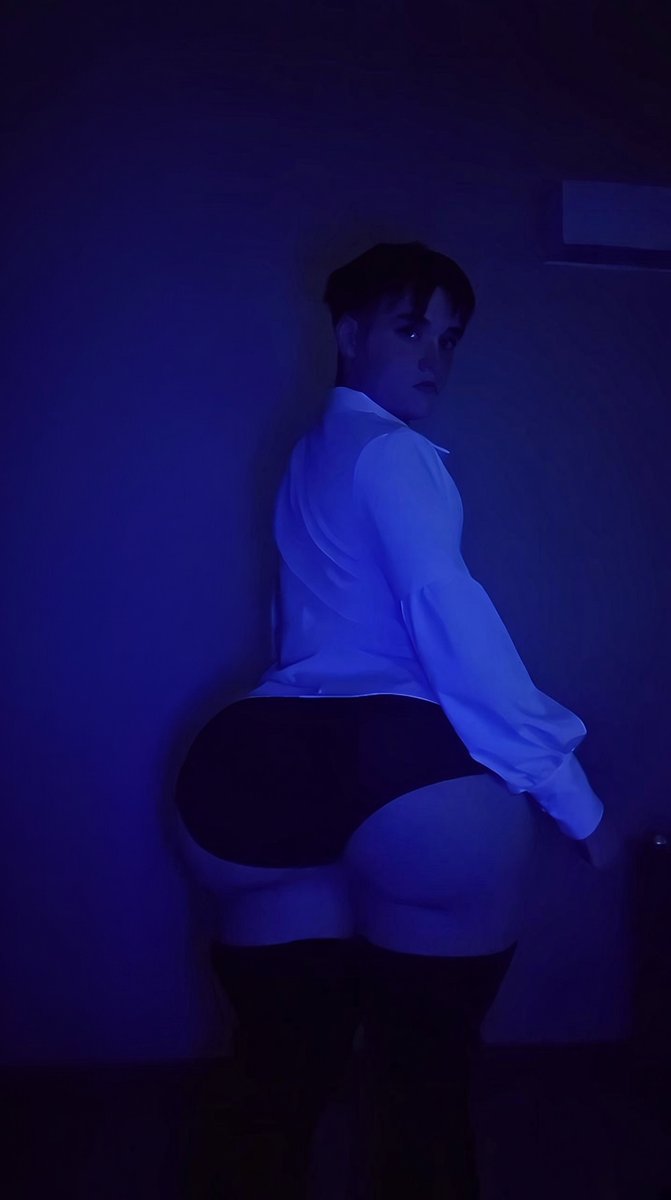 CielInryoku's tweet photo. A little Morph sequence action of my ass getting bigger lmao~ 

(Yes I hate AI but damn can it make people look dummy thicc) https://t.co/1TpvRncAJF