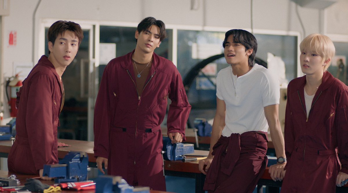 TheDotHouse's tweet photo. เด็กคณะนี้เค้าคัดแต่คนหน้าตาดีปะคะ 🥰

MYSTERIOUS SOUNDS EP2

#OopsSeriesEP2 https://t.co/cGeHSdVnCr