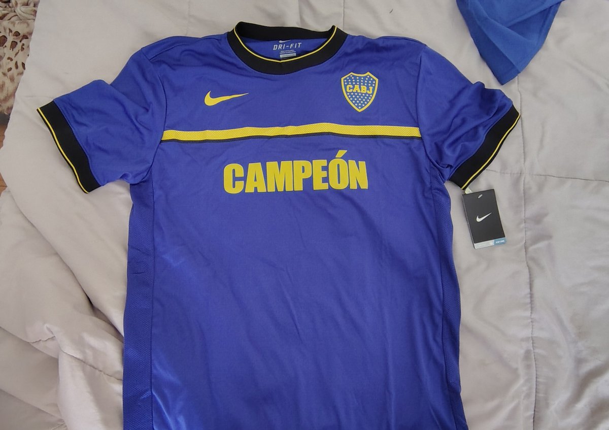 MauXeneize12's tweet photo. @Marto_M3_2 Boca campeón 52 y contando talle L con etiquetas (60k)
Otra vez será talle L con etiquetas (60k)
Las dos juntas 100k

Boca 2018 stadium sin detalles XL 100K https://t.co/Xwm02TtZic