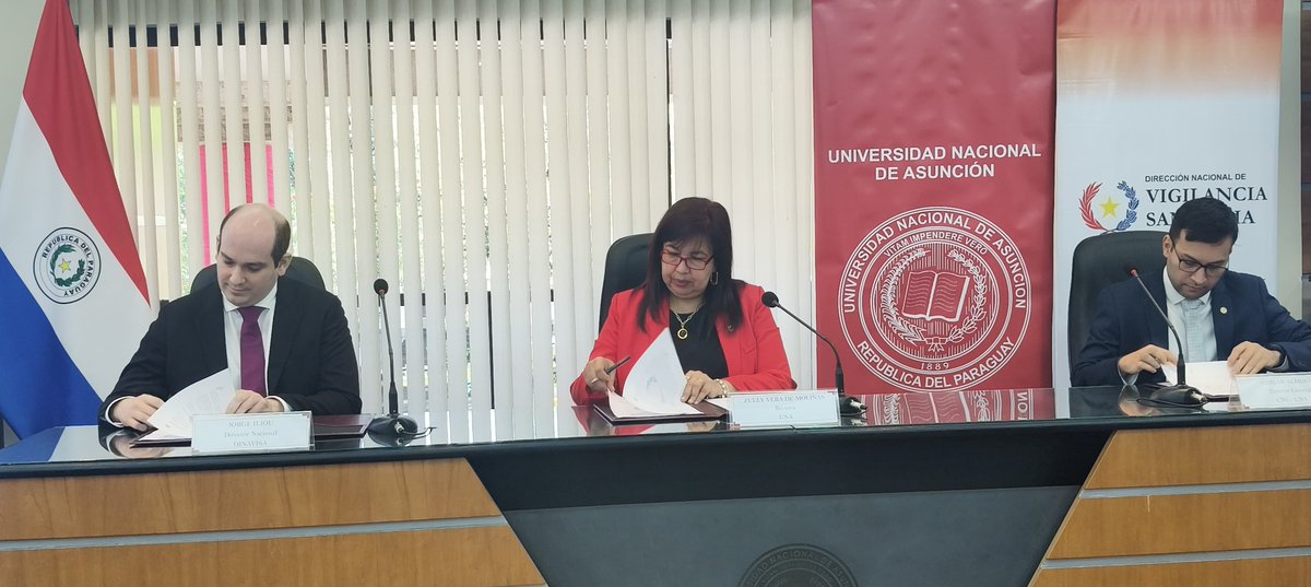 DINAVISApy's tweet photo. Alianza estratégica contra la venta ilegal online.
#DINAVISApy, la Universidad Nacional de Asunción y el Centro Nacional de Computación (CNC-UNA) firmamos un convenio histórico para proteger a la ciudadanía de productos sanitarios no autorizados. https://t.co/vn4cfXZ1KO