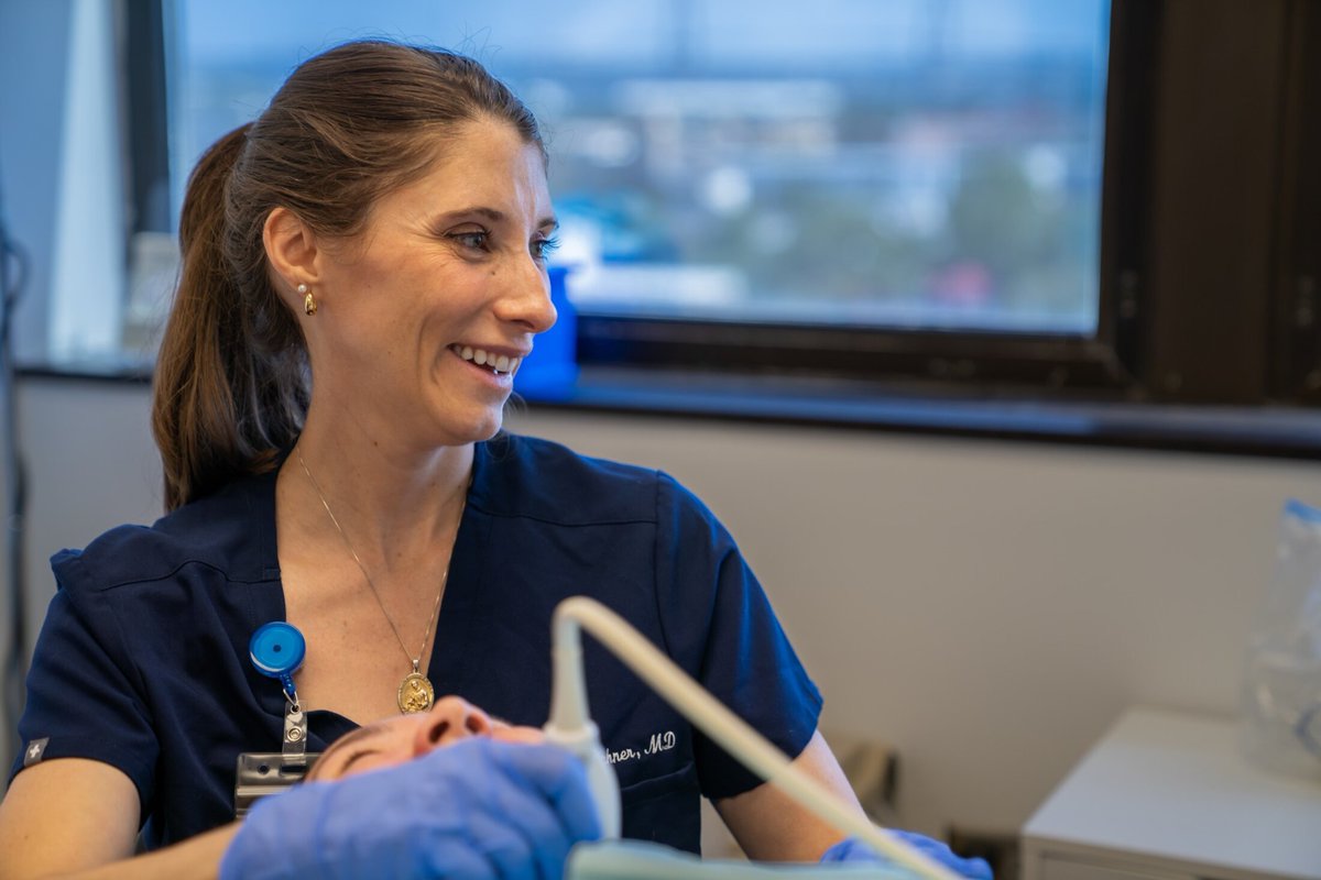 MUSChealth's tweet photo. For some patients with thyroid nodules, surgery isn’t the only option. MUSC Health now offers radiofrequency ablation, a minimally invasive treatment that can shrink certain nodules while preserving thyroid function.
https://t.co/sfrSXp081y

#ChangingWhatsPossible @muschollings https://t.co/kMld6oGrfo