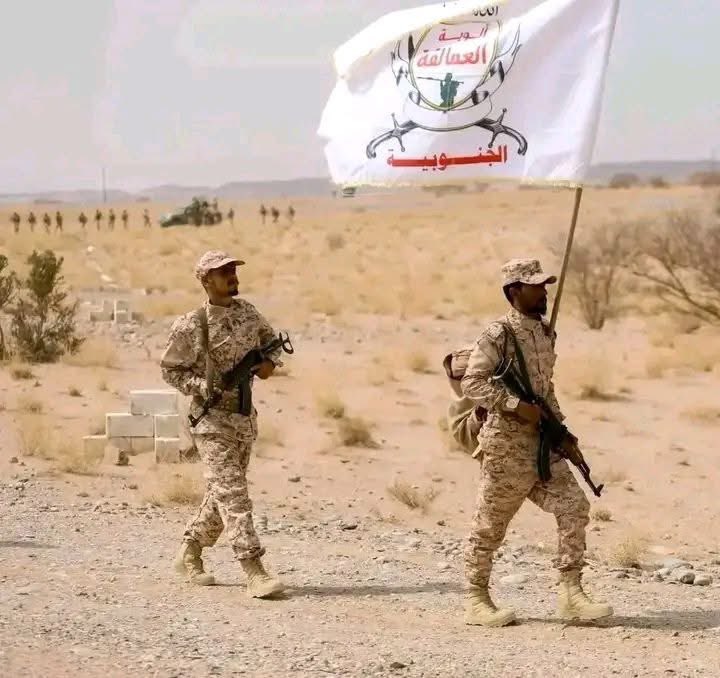 sh_2o9o's tweet photo. استشهاد البطل المقاوم بلال ناصر الذيب بن مسعد الكازمي الخليفي خلال المواجهات مع مليشيا الحـ..ـوثي بجبهه كهبوب باب المندب
نسأل الله تعالى أن يغفر له ويرحمه، ويتقبله مع الشهداء والصالحين وحسن أولئك رفيقاً
إنا لله وإنا إليه راجعون.

#الشعب_خلف_قواته_الجنوبيه https://t.co/u4kskei4ON