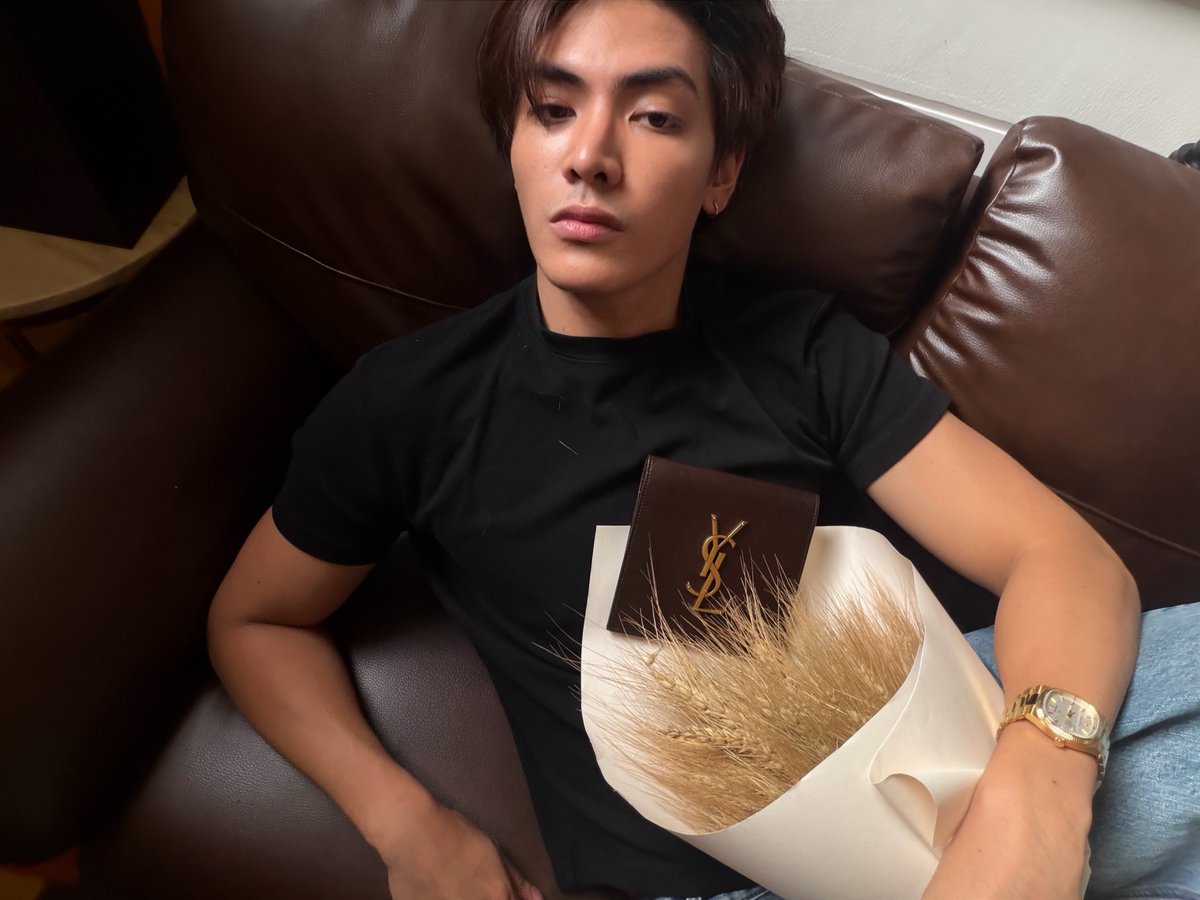 JoongOfficialTH's tweet photo. ─◍─ 25.09.2026 IG Update 

📮 Summer 27

🔗 https://t.co/9kWEAdY51T 

📸 ; chen_rcj 

@YSL #YSL #SaintLaurent 
@ChenRcj #จุงอาเชน #JoongArchen https://t.co/FFnrTXAhM8