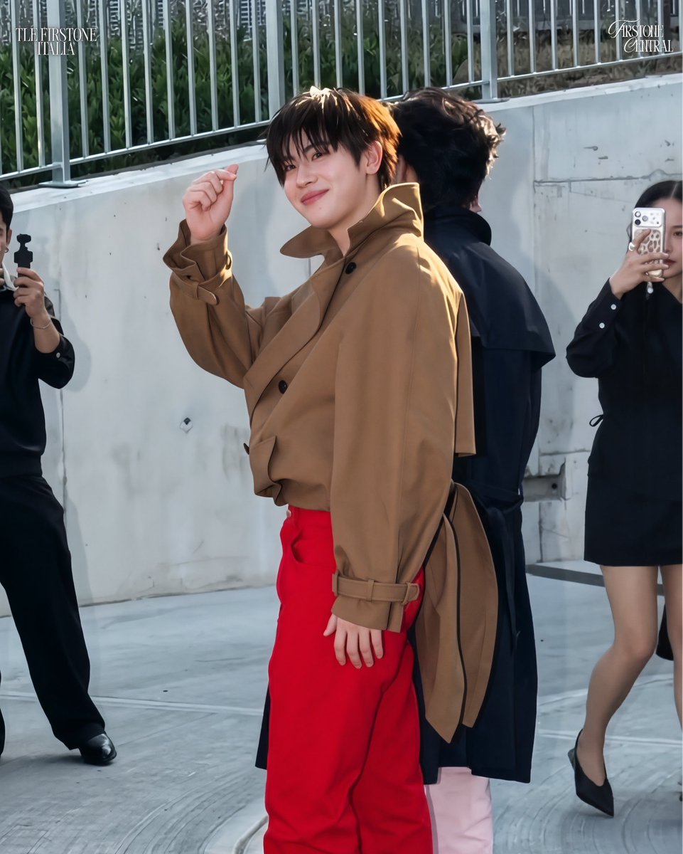 FirstoneCentral's tweet photo. New Chapter. New Energy.
This is Tle Matimun &amp; Firstone Wannakorn to MOSCHINO ❤️‍🔥

TLE FIRSTONE AT MFW 2027
#MOSCHINOSS27xTLEFIRSTONE
#MOSCHINO @Moschino
#TLE_mtm #Firstone https://t.co/qzFuZEYAF5