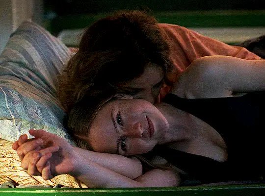 theariadnea's tweet photo. One of the things I love most about Ramoona is how much effort the writers put into building the emotional foundation of their relationship. Emotional depth is usually only given to straight couples and it honestly pisses me off. The way they’re portraying a WLW relationship++ https://t.co/dfnXQK0ibh