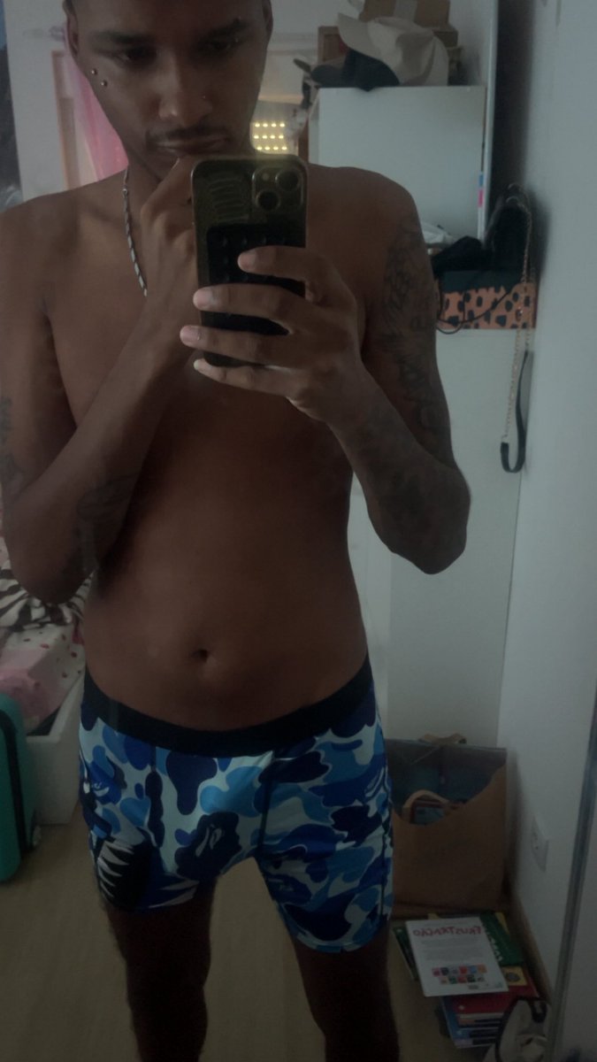 AJS_18_'s tweet photo. Come closer 😉 #fypシ゚ #bi https://t.co/uUVnTgxhFK