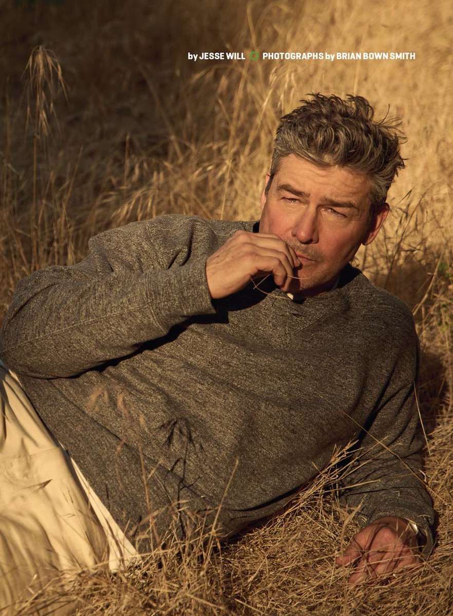 KyleChandler_D's tweet photo. – Kyle Chandler. 

📸: Mens Journal https://t.co/hLwvmjuTYO
