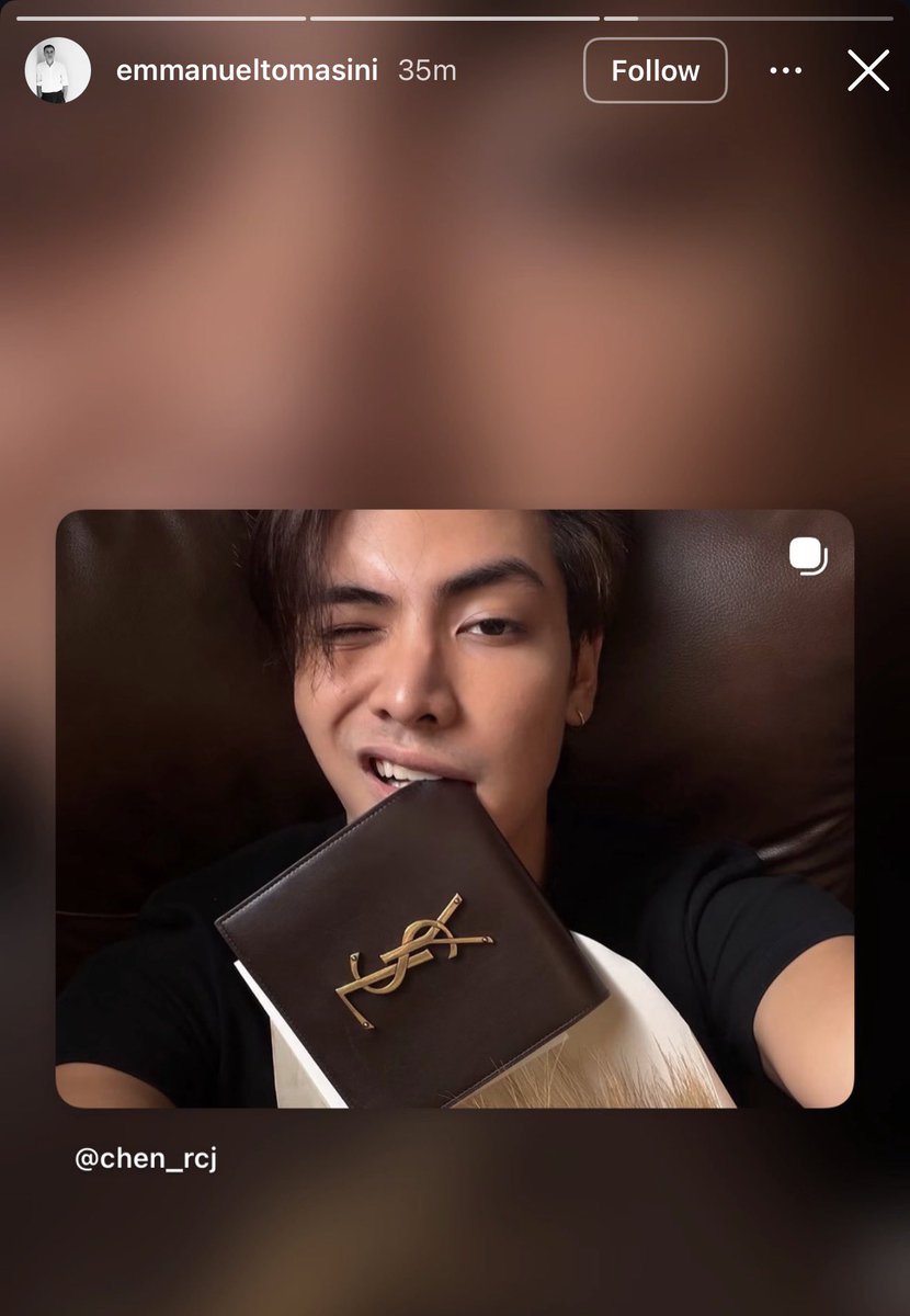 chen_rcjs's tweet photo. Emmanuel Tomasini the Worldwide VIP &amp; Influencer Director of YSL shared Joong’s post to his story again 🤎 our YSL boy 🤎🫳🏽

#JoongArchen #จุงอาเชน https://t.co/g1p1yKswkz