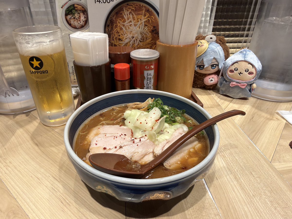 mickeylove0509's tweet photo. ちい活　その②

名古屋駅のラーメン屋、名古屋駅から見た「え？何か起こるんじゃね？」的な空（特に翌日も何もなし）、気になって訪れた串カツ、からの娘たち https://t.co/r9lnTvAuuL