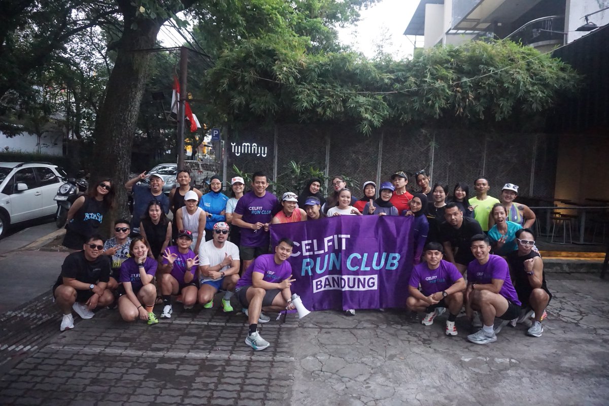 LeonardoLenort's tweet photo. Long weekend makin seru bareng Celfit Run Club Bandung! Lari, ngobrol, ketawa, dan ngos-ngosan bareng sampai garis finish. Ditutup ngopi santai di @yumajucoffee! https://t.co/8YomEOo4Ov