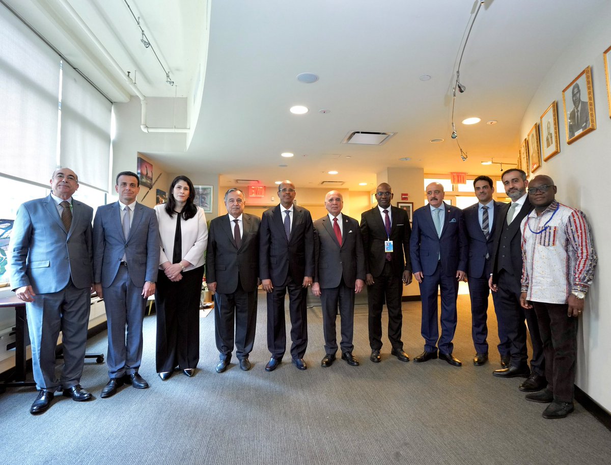 Iraqimofa's tweet photo. وزير الخارجية يؤكد أهمية تعزيز الشراكة العربية–الأفريقية وتطوير آليات العمل المشترك – وزارة الخارجية العراقية https://t.co/zRGx8hyxSX https://t.co/PKSvl9DqkC