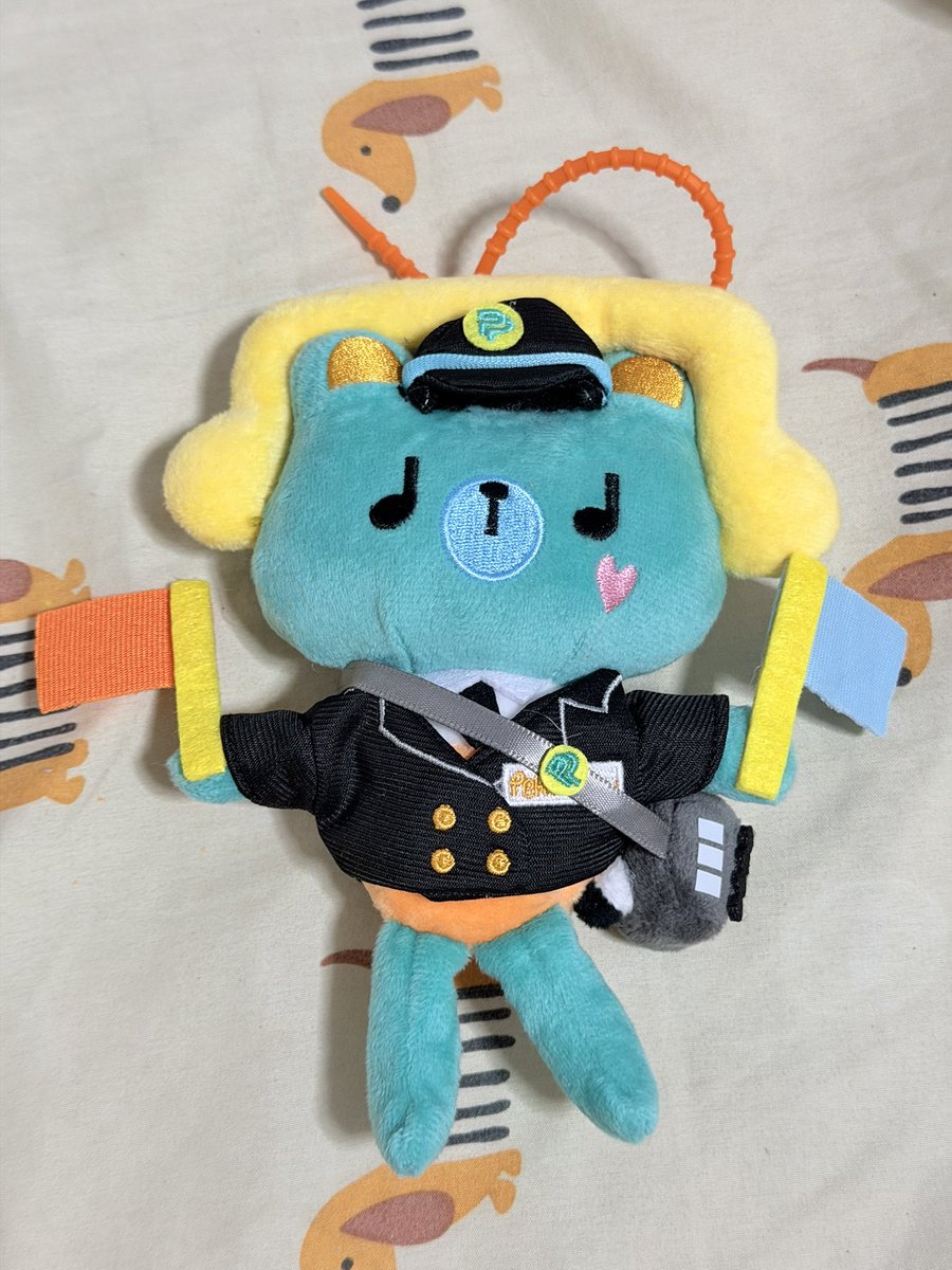 Thaniploy_'s tweet photo. -PERMPOON STATION MASTER DOLL KEYCHAIN-

✨1,000฿ รวมส่ง
❗️ไม่มีการ์ด ไม่มีถุง❗️
❗️ตัวพกจห่วงกลมอันเก่าเราทำหายค่ะแต่ใส่อันในภาพไปให้แทน ขอคนรับได้นะคะ❗️

หากสนใจสามารถเดมมาสอบถามเพิ่มเติมได้เลยนะคะ(ถ้าตอบช้าเมนชั่นได้เลยค่ะ)🙇🏻‍♀️
#ตลาดนัดgmmtv #ตลาดนัดปอนด์ภูวินทร์ https://t.co/bJruI6H4yO