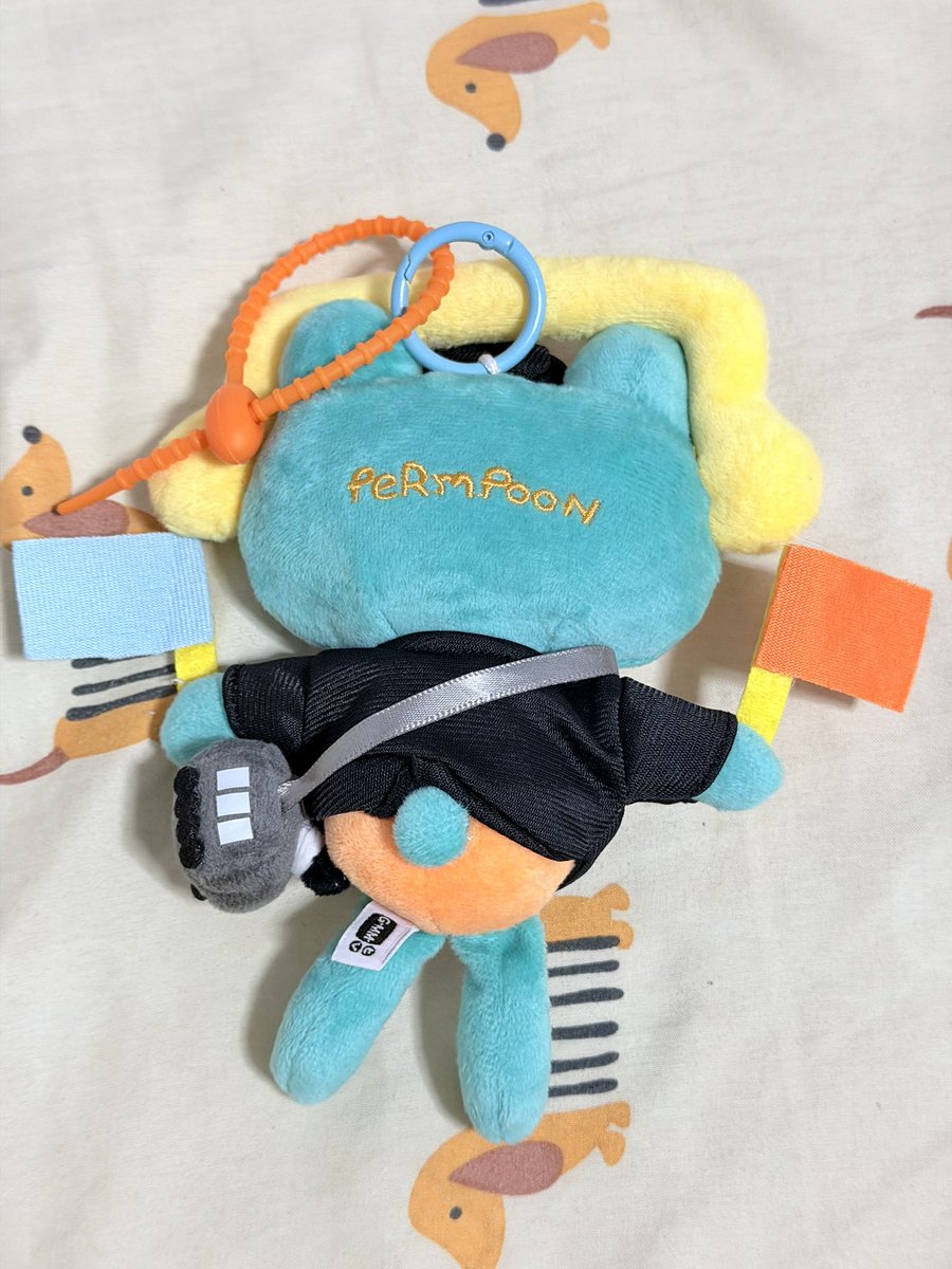 Thaniploy_'s tweet photo. -PERMPOON STATION MASTER DOLL KEYCHAIN-

✨1,000฿ รวมส่ง
❗️ไม่มีการ์ด ไม่มีถุง❗️
❗️ตัวพกจห่วงกลมอันเก่าเราทำหายค่ะแต่ใส่อันในภาพไปให้แทน ขอคนรับได้นะคะ❗️

หากสนใจสามารถเดมมาสอบถามเพิ่มเติมได้เลยนะคะ(ถ้าตอบช้าเมนชั่นได้เลยค่ะ)🙇🏻‍♀️
#ตลาดนัดgmmtv #ตลาดนัดปอนด์ภูวินทร์ https://t.co/bJruI6H4yO
