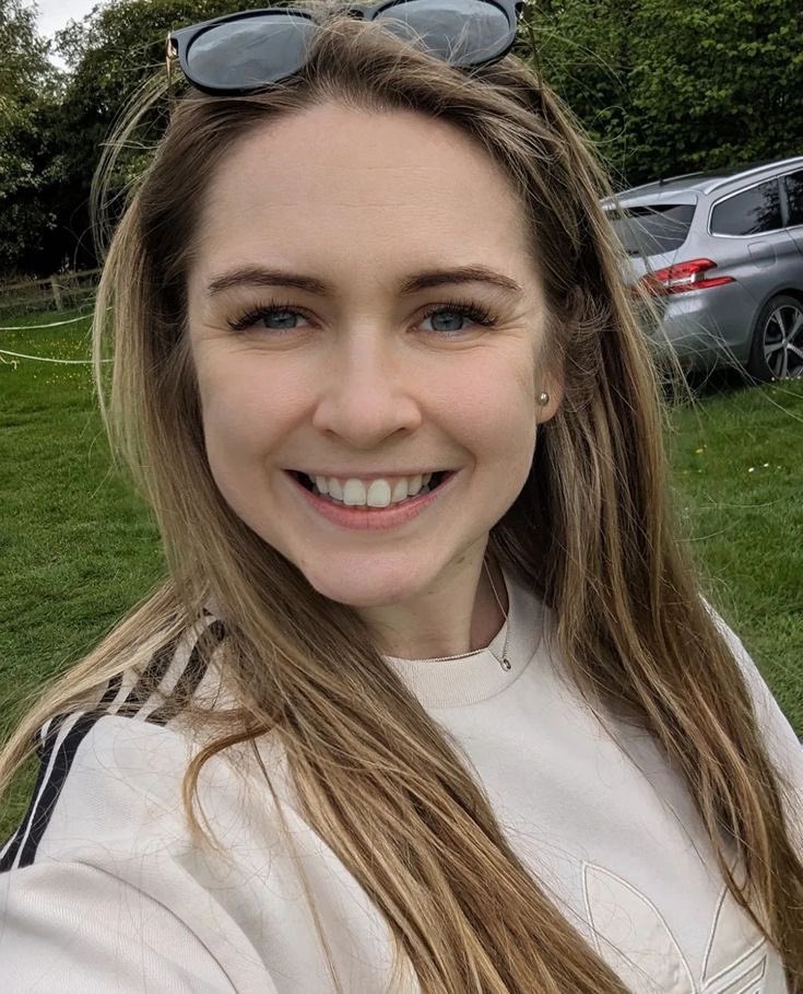 beckychqm's tweet photo. Feeling pretty because I am pretty 🤩 
My telegram https://t.co/xMxr3lEALG https://t.co/xClnz2GJhS